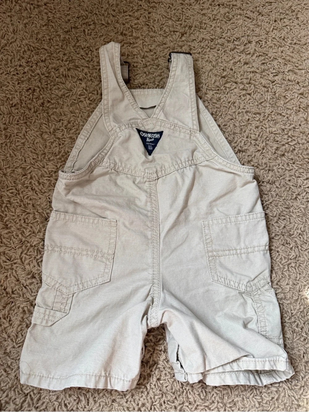 OshKosh Bgosh light cream